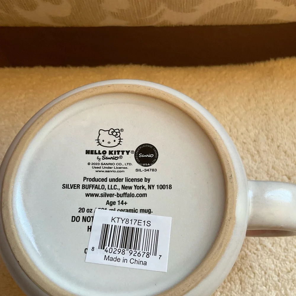 Hello Kitty with Hearts Oversized Mug, pink & white ADORABLE NWT